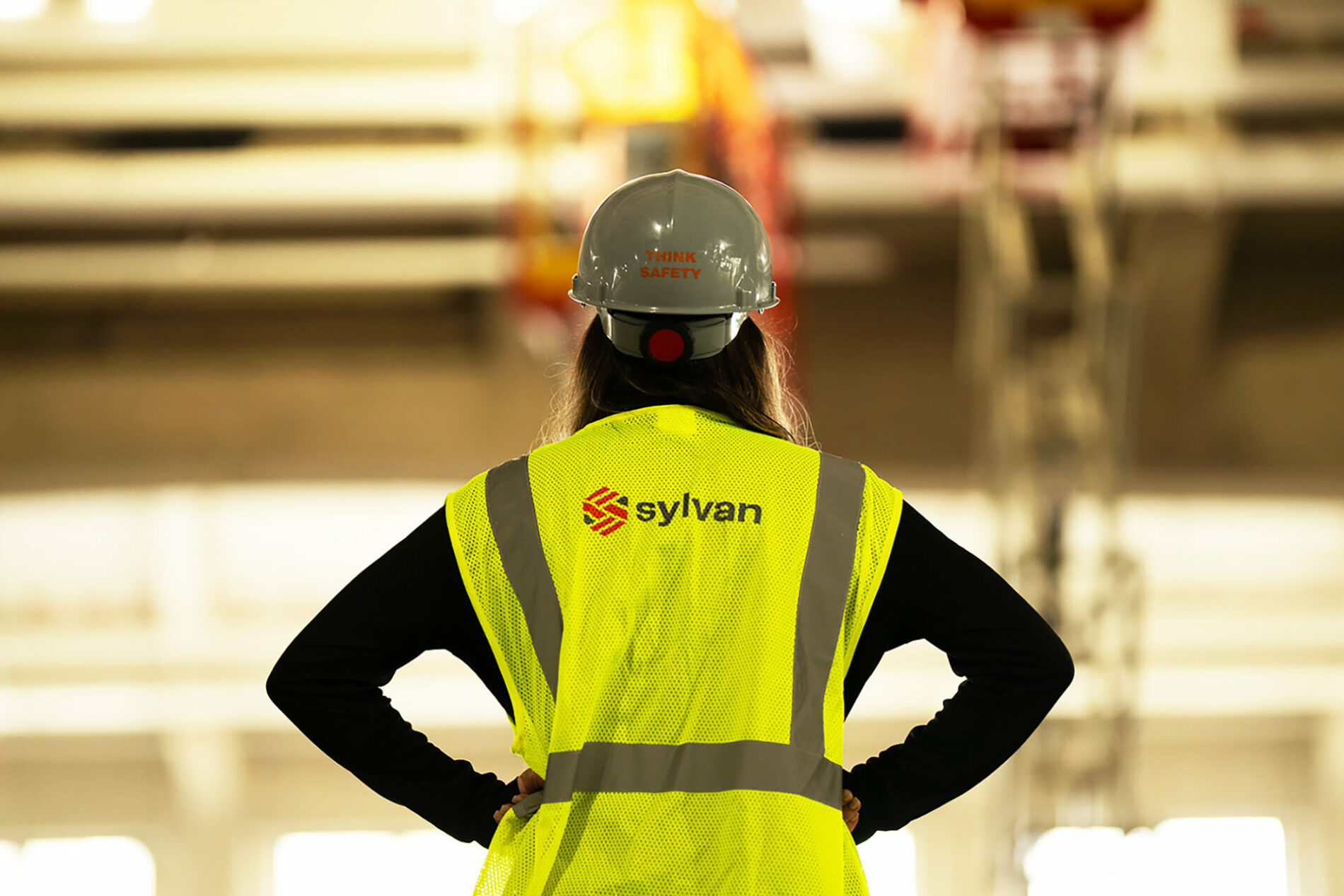 Safety women wearing gear.